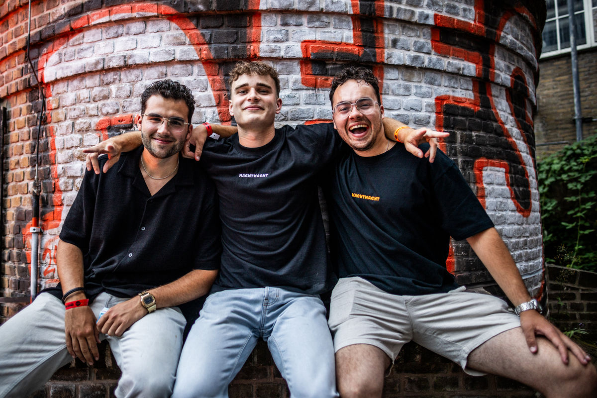 Loading... just a sec